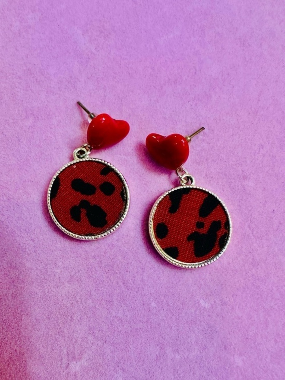 Red Heart & Leopard Print Dangle Earrings